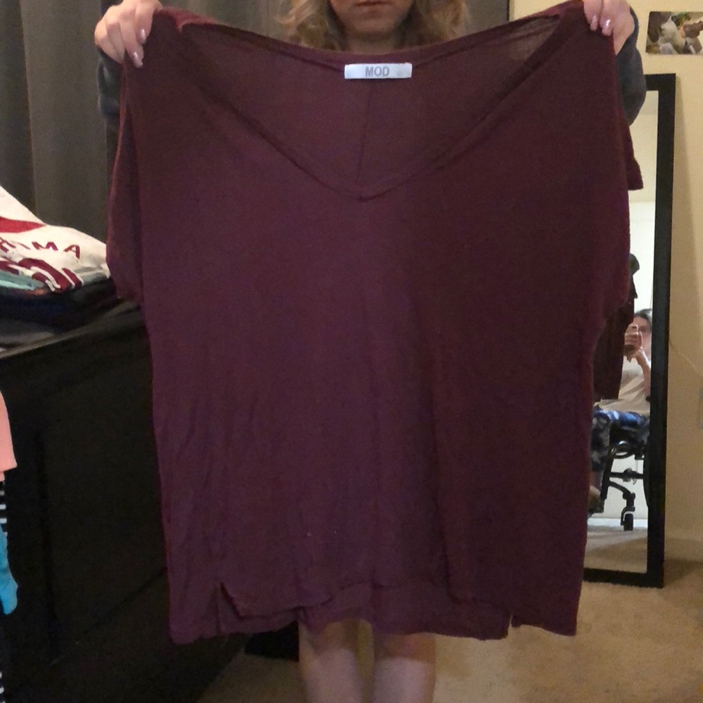 Mod V-neck